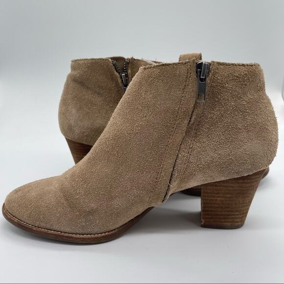 Madewell, Suede Ankle Bootie, Size 10, 3" Heel. Excellent condition! - Picture 4 of 9